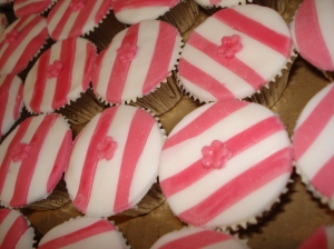 Stripey vanilla mini cupcakes
